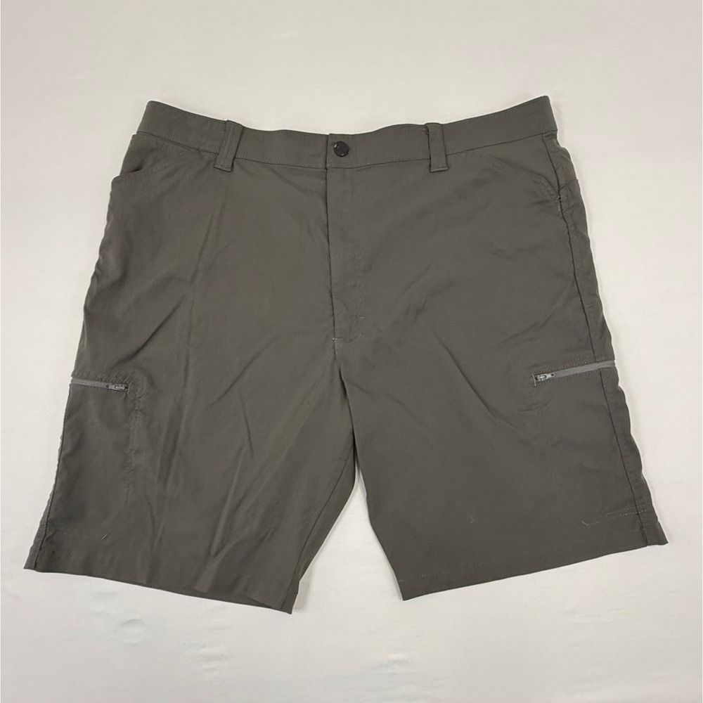 Wrangler Performance Utility Shorts Men 42 Gray Quick Dry Flex Hiking Work